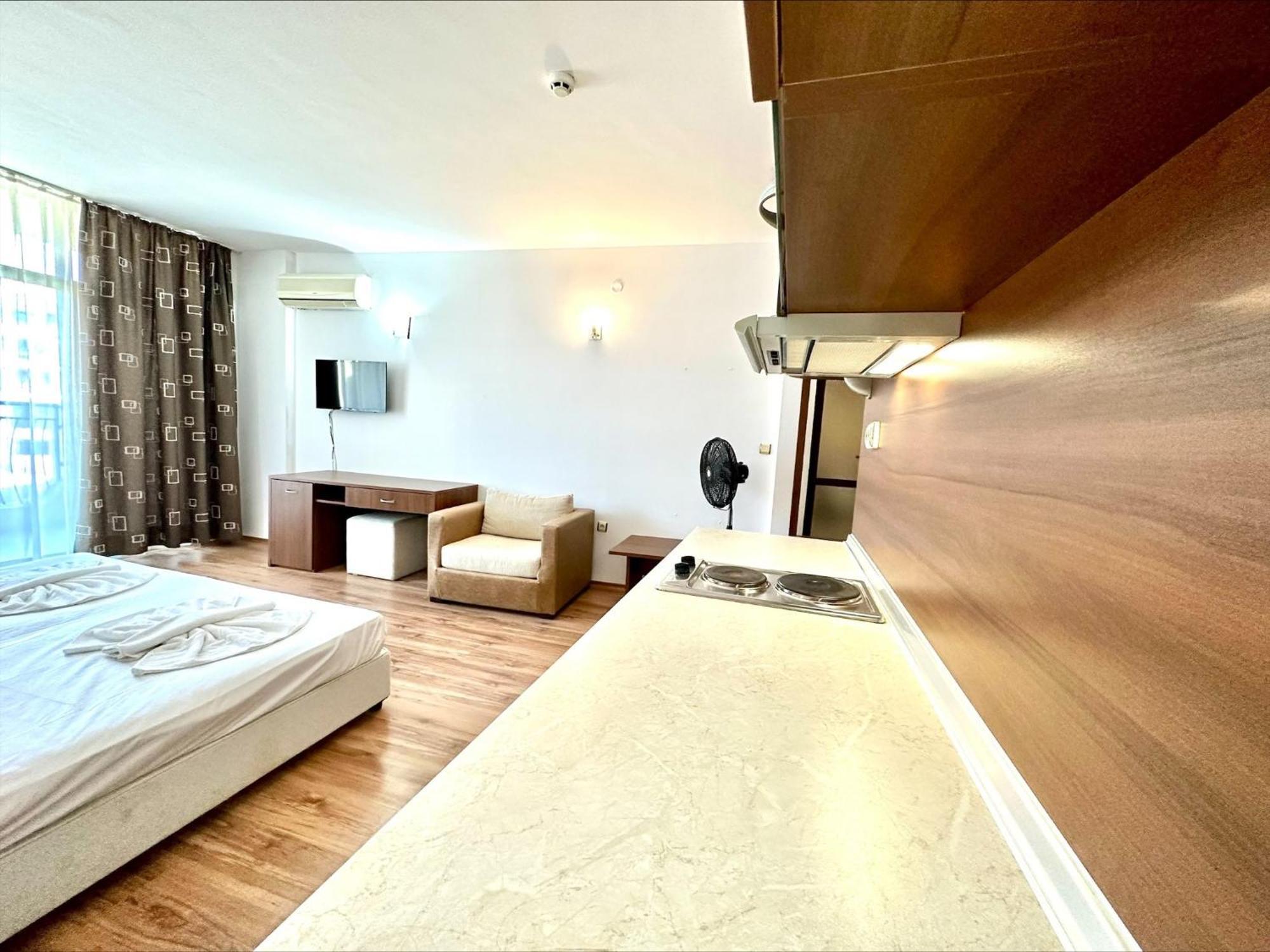 Grenada - Menada Apartments Sunny Beach Room photo