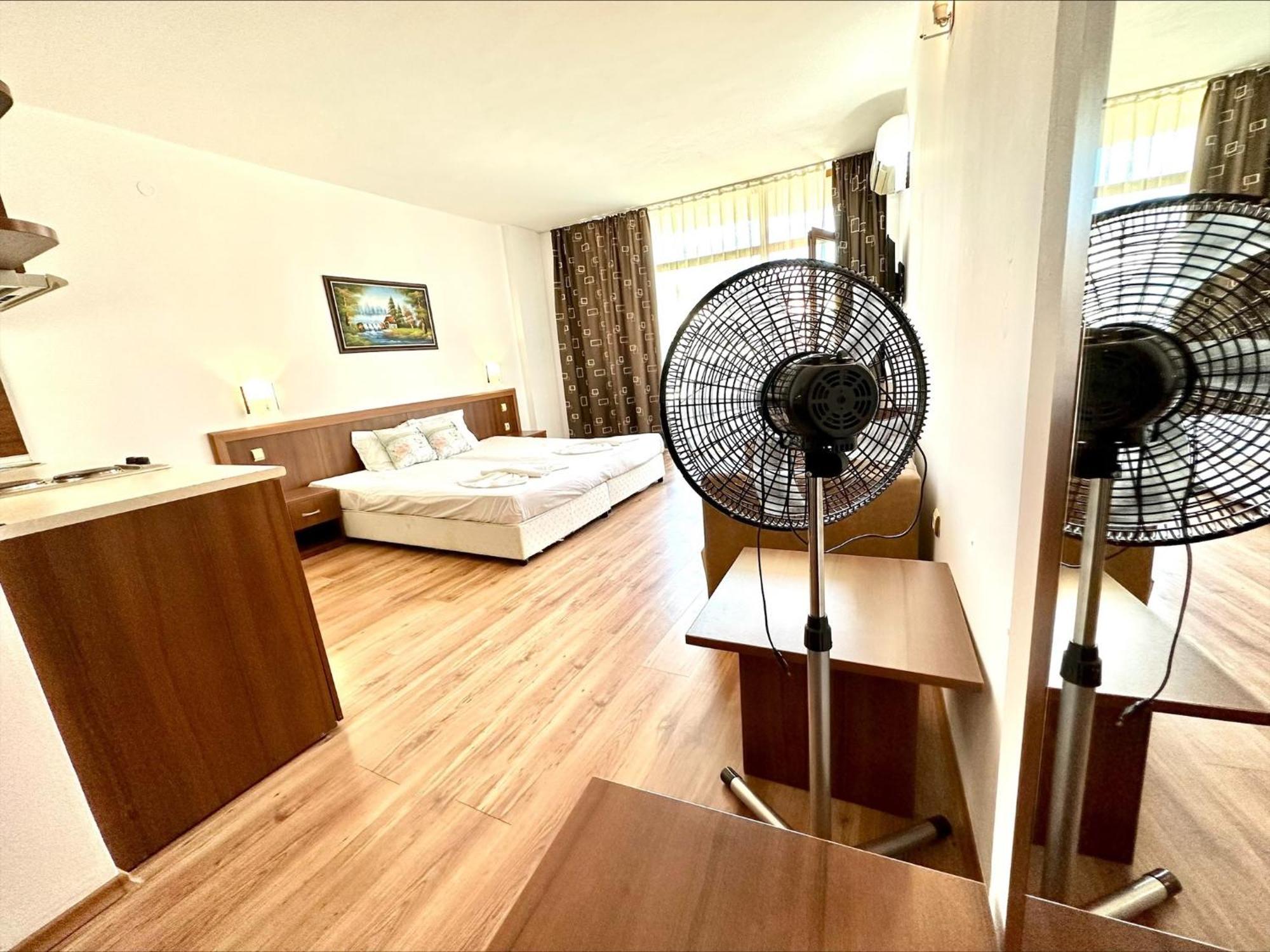 Grenada - Menada Apartments Sunny Beach Room photo