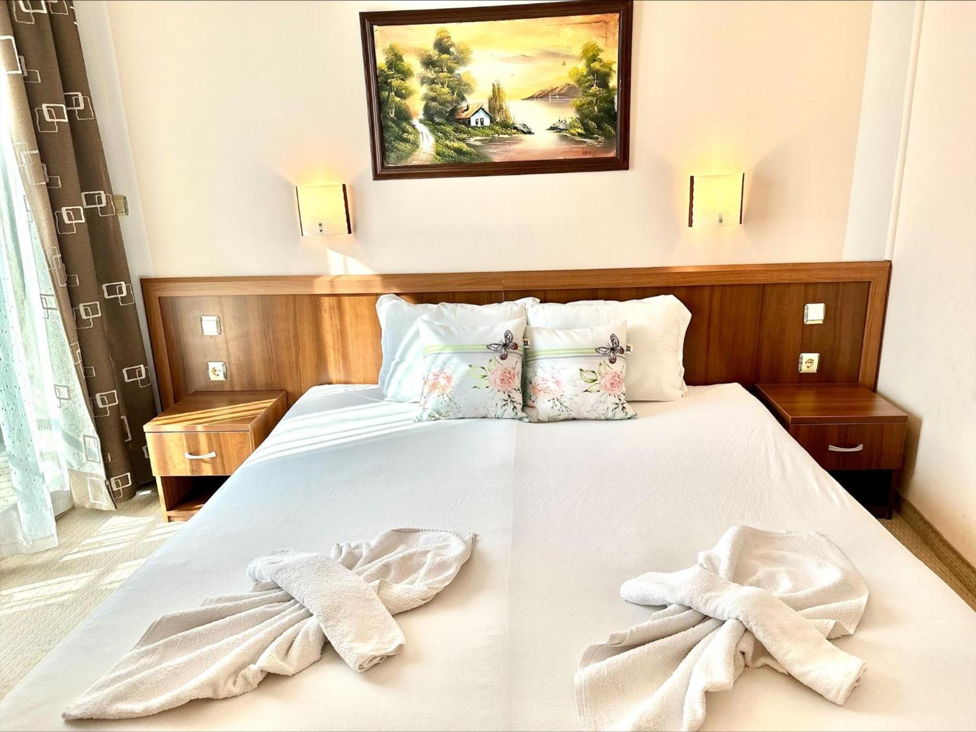 Grenada - Menada Apartments Sunny Beach Room photo